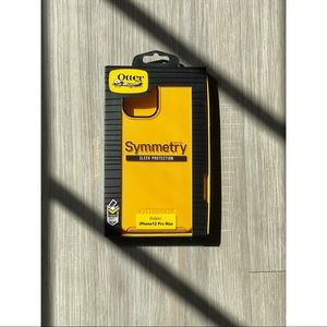 OtterBox Symmetry iPhone 12 Pro Max
